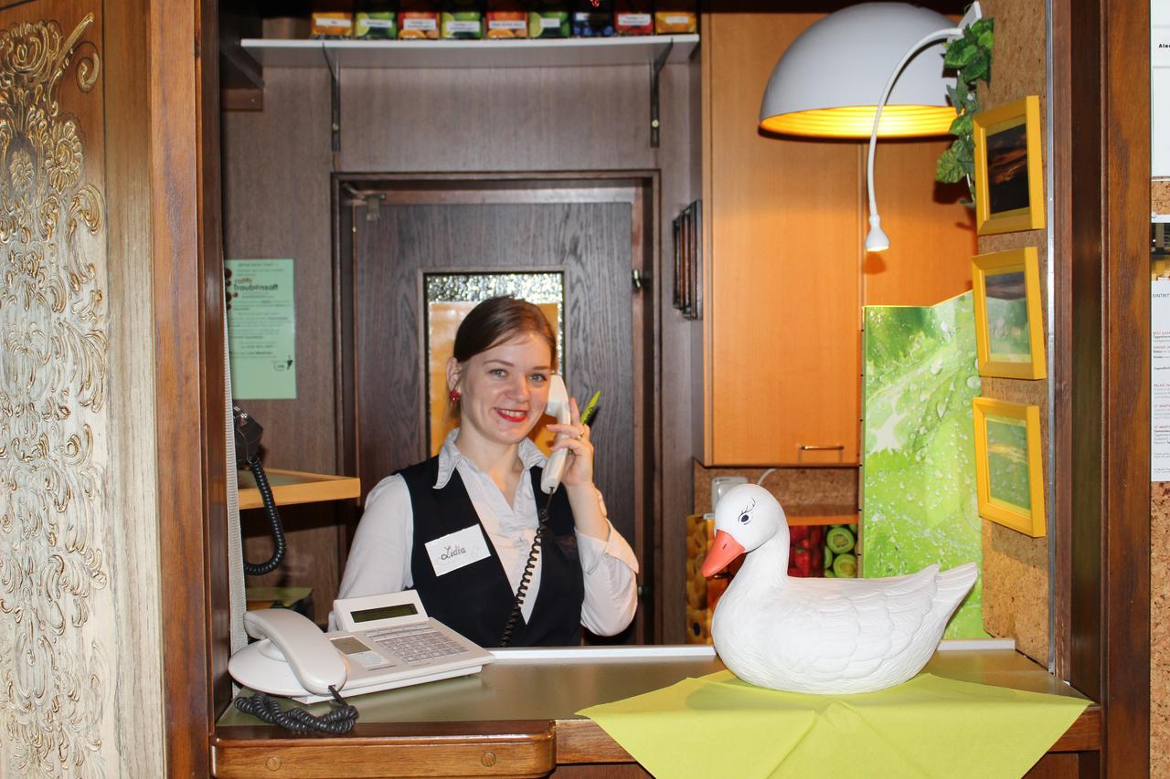 Hotel Pension Leiner Neusiedl am See Exterior foto